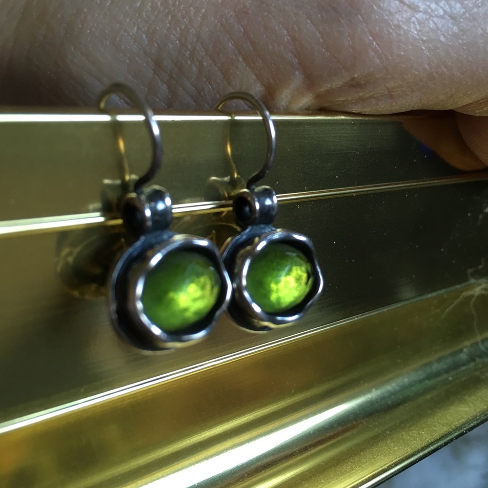 Silpada green stone earrings